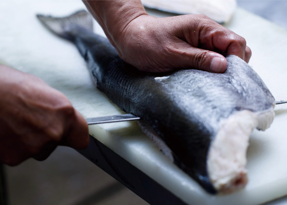魚のある暮らしを能登から届ける“お魚のプロ集団”。食卓に『能西水産』の味噌粕漬けを。