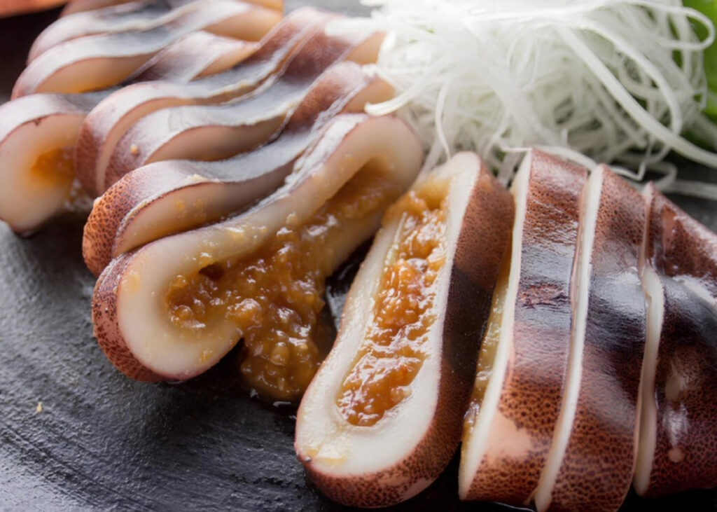 奥能登の郷土料理「いかの鉄砲焼き」（和平商店）