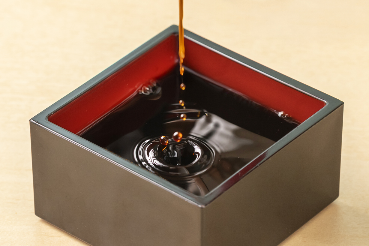 カネヨ醤油　こいくち醤油1L×6本入り